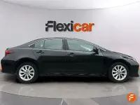 Usado Toyota Corolla 125 CV (91 kW) 2023 Negro Berlina