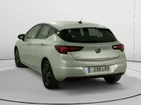 Usado Opel Astra Design & Tech 130 CV (95 kW) 2021 Gris Berlina