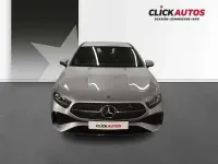 Usado Mercedes A180 AMG line 137 CV (100 kW) 2024 Plateado Berlina