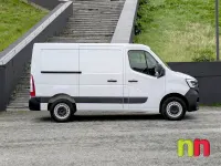 Usado Renault Master 135 CV (99 kW) 2022 Azul Monovolumen