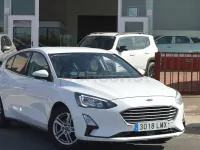 Usado Ford Focus Trend 120 CV (88 kW) 2021 Blanco Berlina