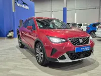 Usado Seat Arona Xperience 115 CV (84 kW) 2025 Granate SUV