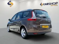 Usado Renault Scénic Bose Edition 110 CV (80 kW) 2016 Marrón