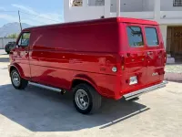 Usado Ford Transit 179 CV (131 kW) 1969 Rojo Monovolumen