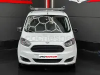 Usado Ford Tourneo Courier Trend 95 CV (69 kW) 2017 Blanco Monovolumen