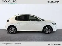 Usado Peugeot 208 Allure 101 CV (74 kW) 2022 Blanco Utilitario