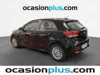 Usado Kia Rio 84 HP (61 kW) 2022 Preto Citadino