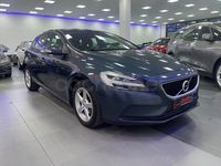 Usado Volvo V40 Kinetic 120 HP (88 kW) 2018 Azul Sedan