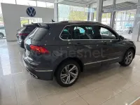 Usado VW Tiguan R-line 200 CV (147 kW) 2021 Gris / plata SUV
