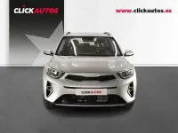 Usado Kia Stonic Active 79 CV (58 kW) 2025 Plateado SUV