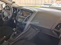 Usado Ford Focus Trend 125 CV (91 kW) 2016 Negro Berlina