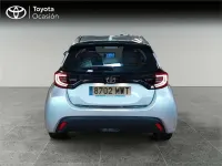 Usado Toyota Yaris Hybrid Active 116 CV (85 kW) 2024 Utilitario