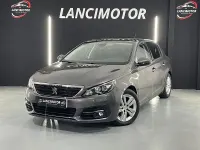 Usado Peugeot 308 Allure 110 CV (80 kW) 2020 Gris / plata Berlina