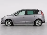 Usado Renault Scénic III Dynamique 110 CV (80 kW) 2011 Gris / plata Monovolumen