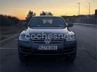 Usado VW Touareg 220 CV (161 kW) 2004 Gris / plata SUV