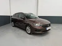 Usado Fiat Tipo Lounge 95 CV (69 kW) 2017 Marrón Familiar