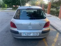Usado Peugeot 307 90 CV (66 kW) 2005 Gris / plata Berlina