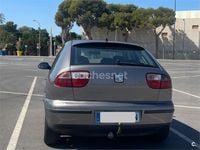 Usado Seat Leon Stella 110 CV (80 kW) 2004 Gris / plata Utilitario