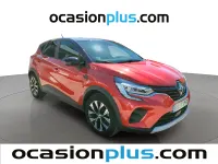 Usado Renault Captur Equilibre 101 CV (74 kW) 2023 Rojo SUV