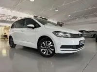 Usado VW Touran Advance 150 CV (110 kW) 2022 Blanco Monovolumen