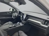 Usado Volvo XC60 Plus 250 CV (183 kW) 2024 Blanco SUV