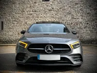 Usado Mercedes A180 136 CV (100 kW) 2022 Gris / plata Berlina
