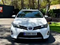 Usado Toyota Auris Hybrid Active 136 CV (100 kW) 2013 Blanco Familiar