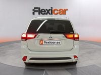 Usado Mitsubishi Outlander P-HEV 203 CV (149 kW) 2018 Blanco SUV