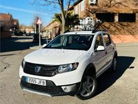 Usado Dacia Sandero Stepway 90 CV (66 kW) 2015 Blanco Berlina