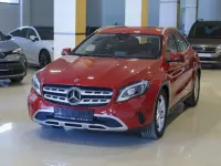Usado Mercedes GLA220 Urban 177 CV (130 kW) 2017 Rojo SUV