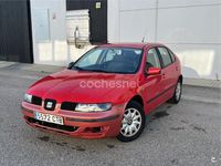 Usado Seat Leon 90 CV (66 kW) 2003 Rojo Utilitario