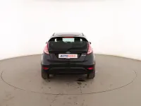 Usado Ford Fiesta Trend 82 CV (60 kW) 2016 Negro Utilitario