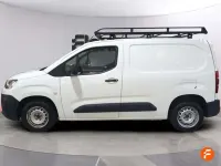 Usado Citroën Berlingo Feel 102 CV (75 kW) 2021 Blanco Monovolumen