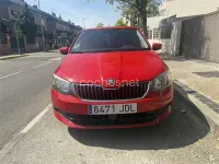 Usado Skoda Fabia Ambition 75 CV (55 kW) 2015 Rojo Berlina