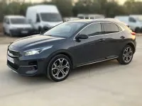 Usado Kia XCeed 136 CV (100 kW) 2021 Gris SUV