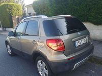 Usado Fiat Sedici Emotion 120 CV (88 kW) 2006 Marrón SUV
