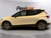 Usado Seat Arona Ecomotive 95 CV (69 kW) 2018 Blanco SUV