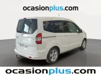 Usado Ford Tourneo Courier Trend 102 CV (75 kW) 2015 Blanco Monovolumen