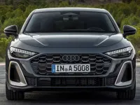 Usado Audi A5 204 CV (150 kW) 2025 Gris Berlina