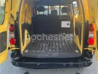Usado Citroën Berlingo Live 100 CV (73 kW) 2018 Amarillo Monovolumen