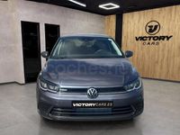 Usado VW Polo 95 CV (69 kW) 2021 Gris / plata Berlina