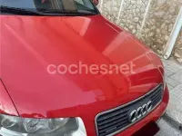 Usado Audi A4 130 CV (95 kW) 2002 Rojo Familiar