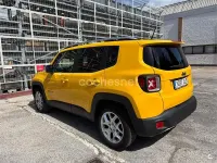 Usado Jeep Renegade Limited 140 CV (102 kW) 2016 Amarillo SUV