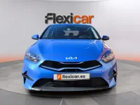 Usado Kia Ceed 136 CV (100 kW) 2023 Azul Utilitario