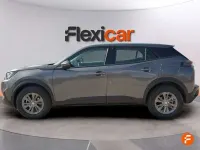 Usado Peugeot 2008 Active 110 CV (80 kW) 2021 Gris SUV