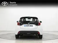 Usado Toyota Yaris Active 116 CV (85 kW) 2025 Blanco Utilitario
