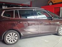 Usado Opel Zafira Excellence 170 CV (125 kW) 2016 Granate Monovolumen