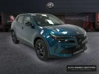 Usado Alfa Romeo Junior 136 CV (100 kW) 2025 Azul SUV