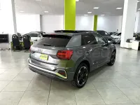 Usado Audi Q2 S-Line 150 CV (110 kW) 2024 Gris / plata SUV