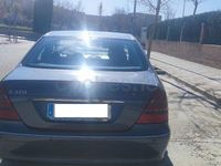 Usado Mercedes E320 Avantgarde 224 CV (164 kW) 2006 Azul Berlina